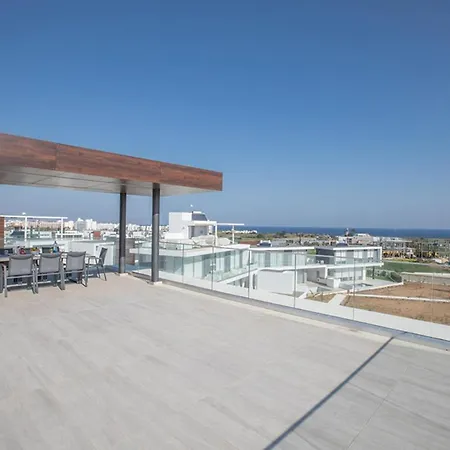 Rent Your Dream Holiday And Look Forward To Relaxing Beside Your Private Pool 1709 *